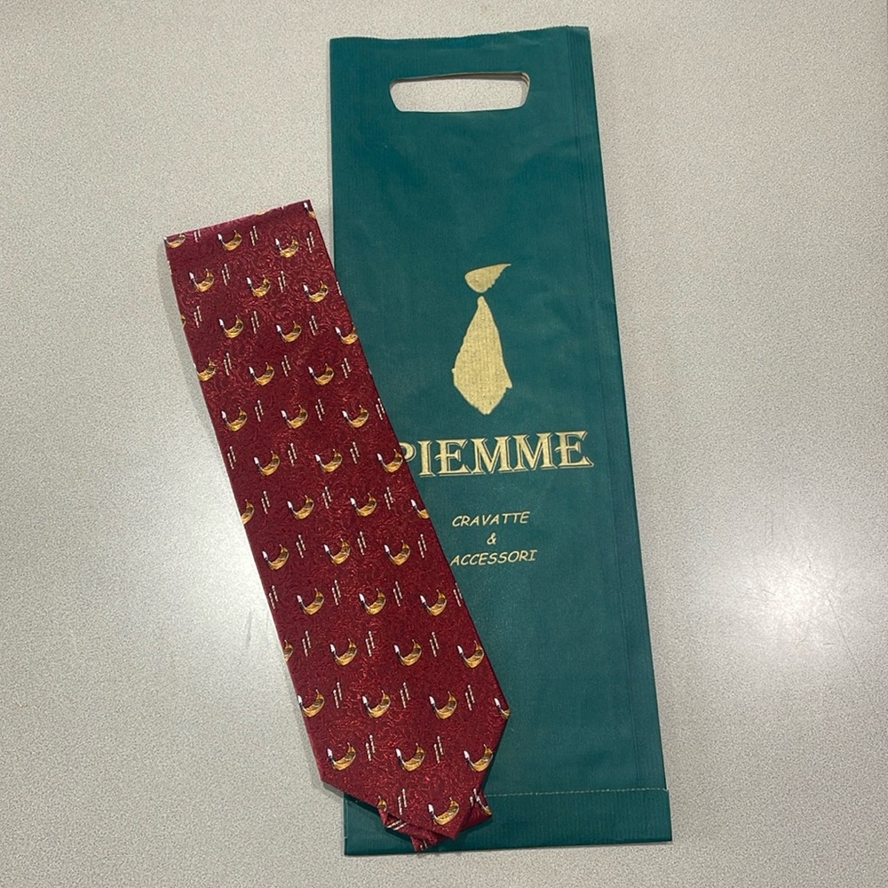 Beautiful New Venezia men’s tie